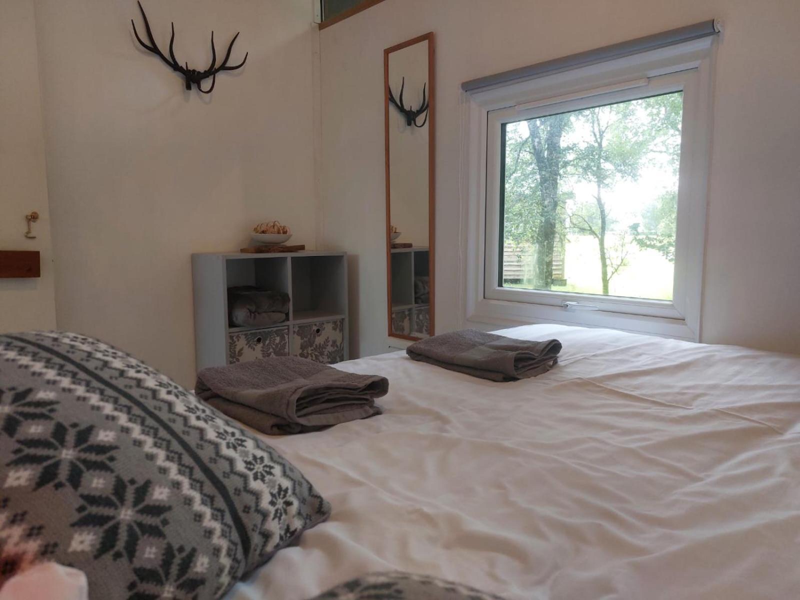 Loch Aweside Forest Cabins Dalavich Habitación foto