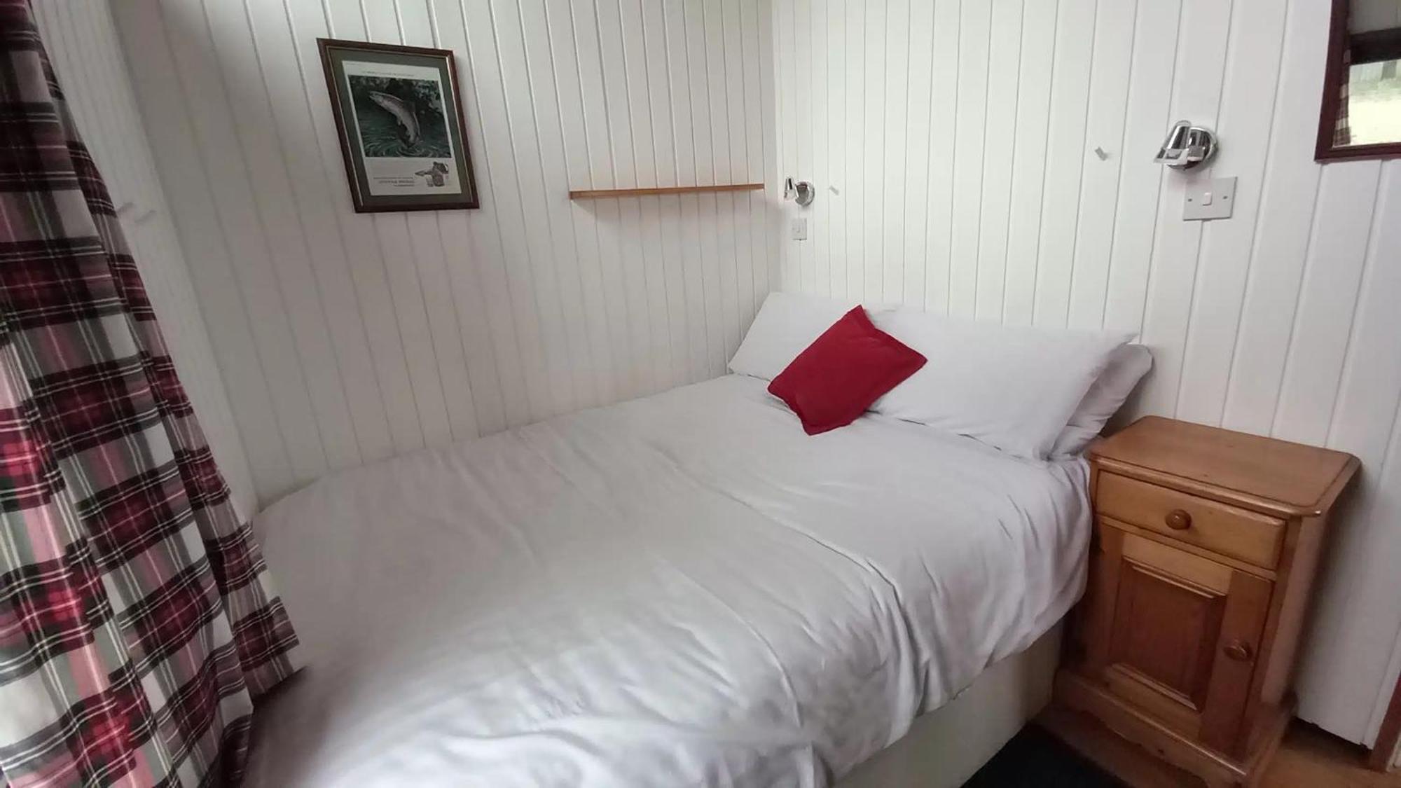 Loch Aweside Forest Cabins Dalavich Habitación foto